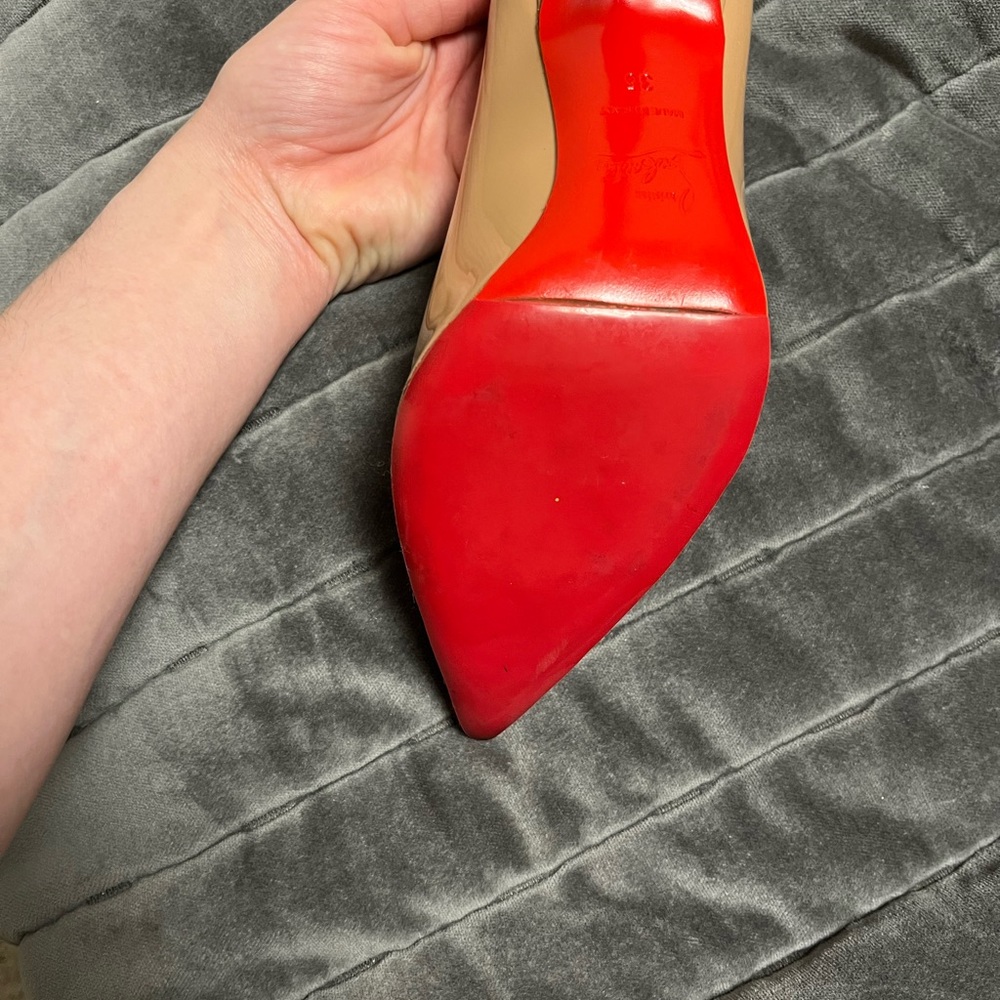 Store display Christian louboutin kate nude 35 - Picture 10 of 13